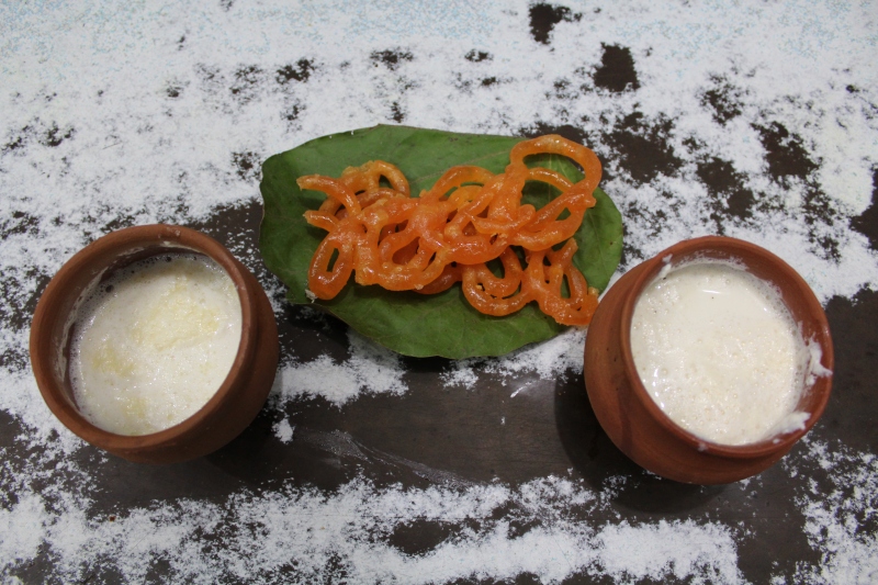 Hot milk and Jilebi - Haridwar special